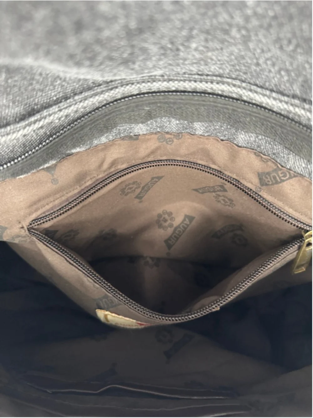 Augur Strauss & Co Gray Messenger Bag One Size with Brown Accents